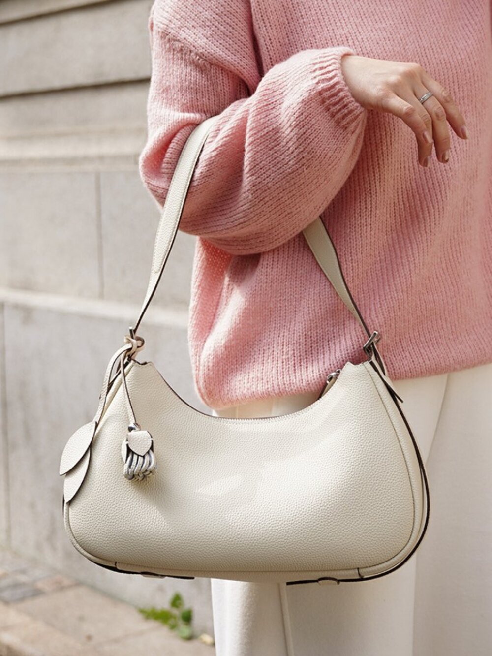 Premium First Layer Cowhide Moon Bag | Elegant Minimalist Shoulder Bag
